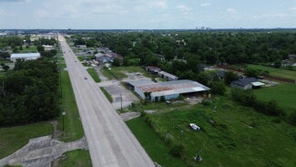 Plus de détails pour 3999 S 11th St, Beaumont, TX - Local d’activités à vendre