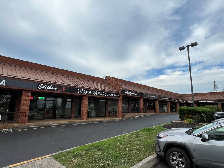 7648 Highway 70 S, Nashville, TN à louer - Photo principale – Image 1 sur 4