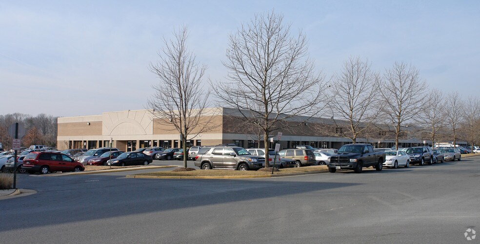 14905-14931 Bogle Dr, Chantilly, VA à louer - Photo principale – Image 1 sur 3