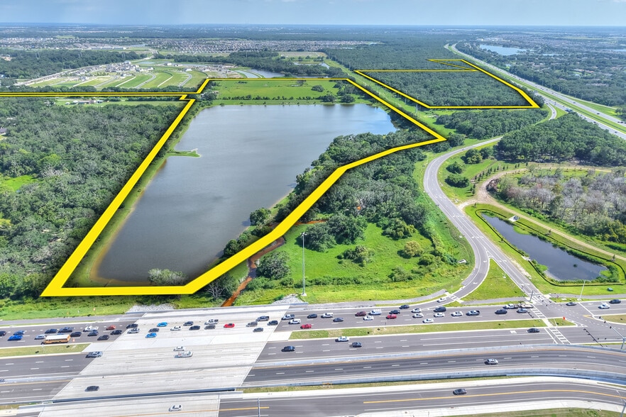 6838 Mary Lou Dr, Riverview, FL à vendre - Photo principale – Image 1 sur 22