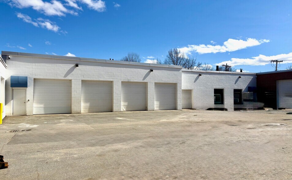 160-162 Cross St, Winchester, MA à louer - Photo de l’immeuble – Image 3 sur 11
