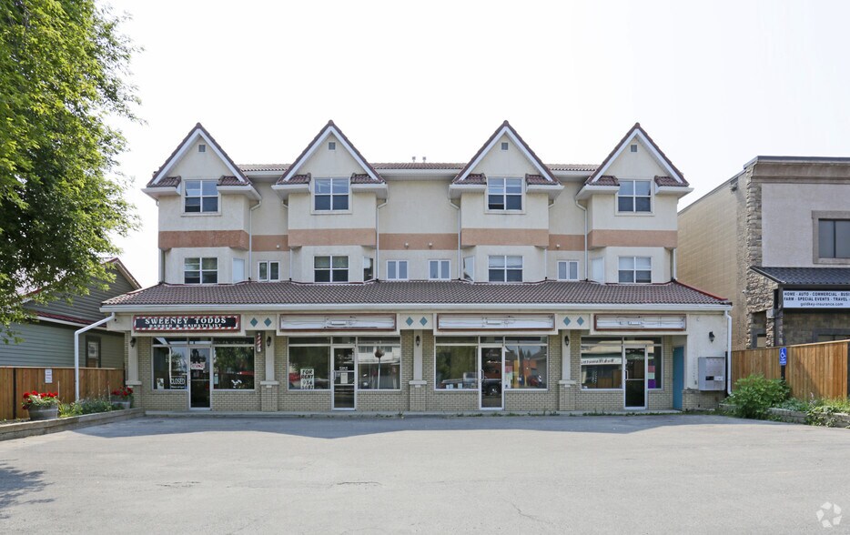 227-231 3rd Ave, Strathmore, AB à louer - Photo de l’immeuble – Image 3 sur 15