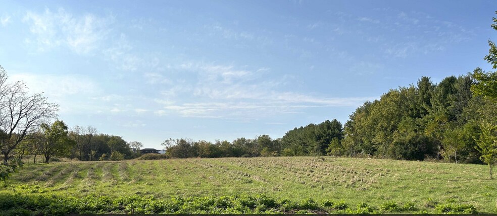 5345 Lacy Rd, Fitchburg, WI à vendre - Photo principale – Image 1 sur 8