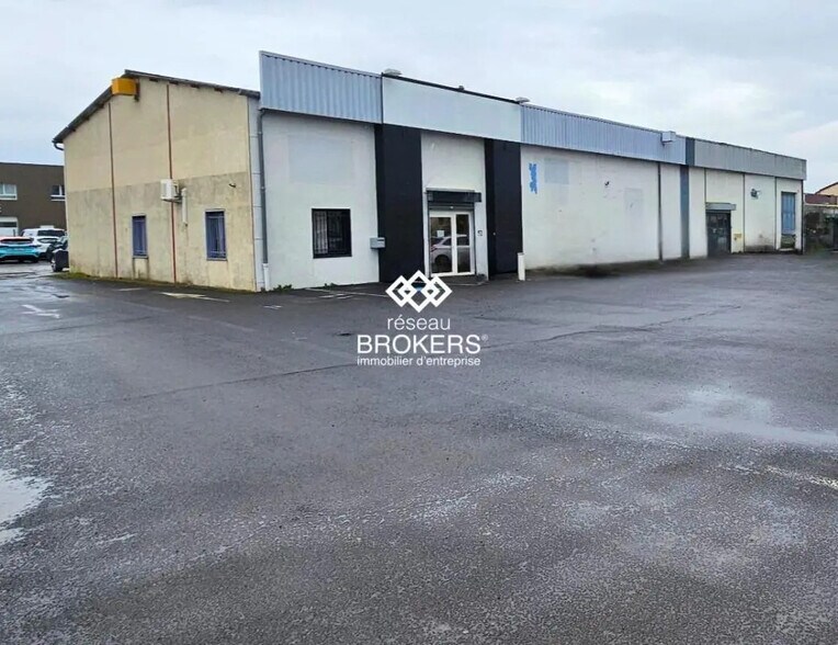 Local commercial dans Cournon-d'Auvergne à louer - Photo de l’immeuble – Image 1 sur 9