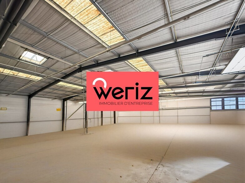 Industriel/Logistique dans Aix-en-Provence à louer - Photo de l’immeuble – Image 2 sur 11