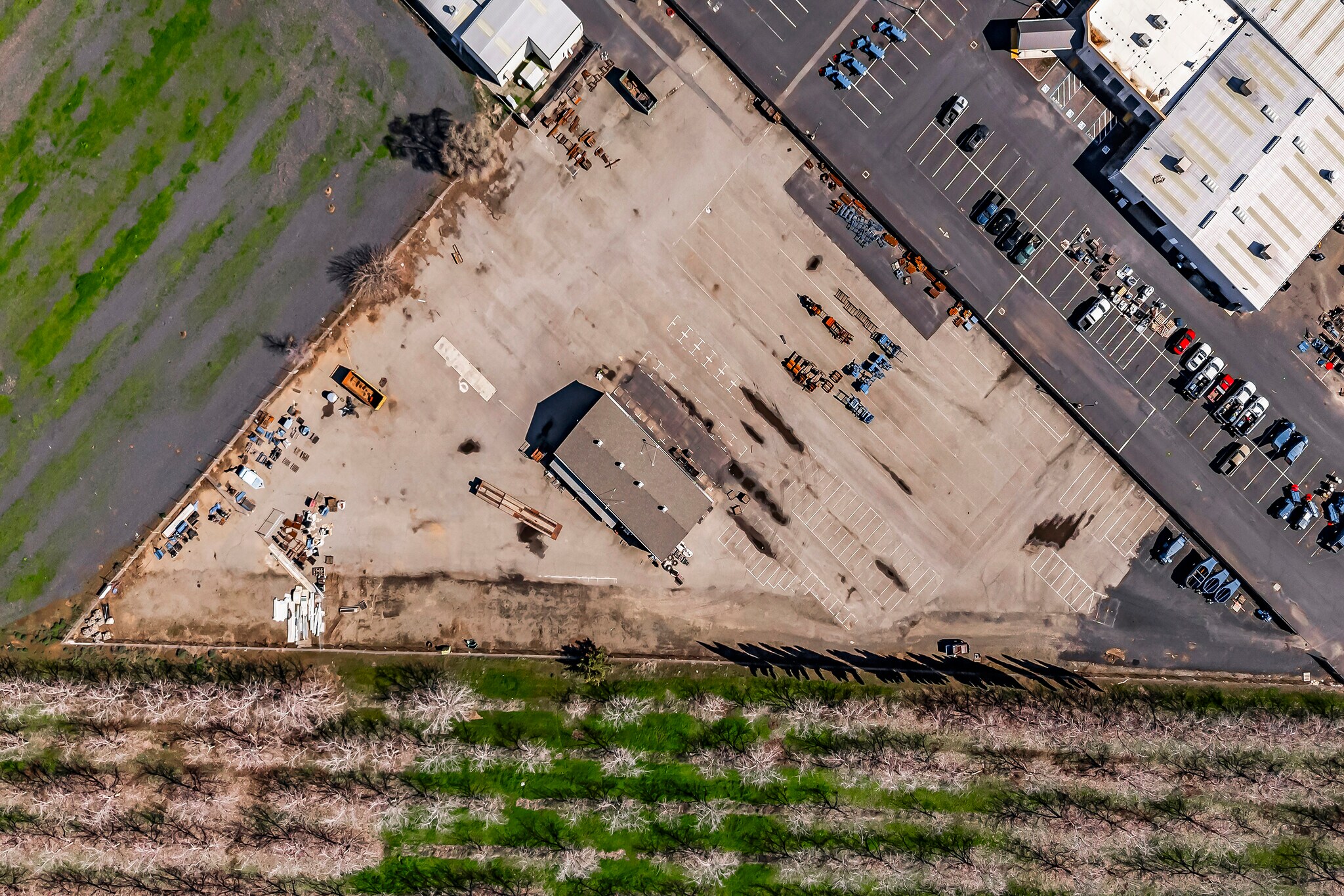 89 Loren Ave, Chico, CA à louer Photo principale– Image 1 sur 6