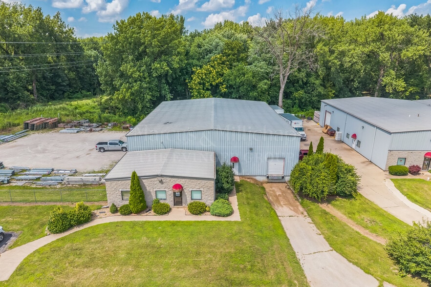 148 Thunderbird Ln, East Peoria, IL à vendre - Photo principale – Image 1 sur 1