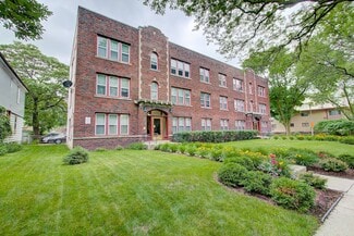 Plus de détails pour 3313-3319 W Wells St, Milwaukee, WI - Logement à vendre