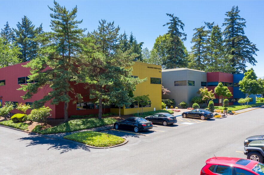 7412 SW Beaverton Hillsdale Hwy, Portland, OR à louer - Photo de l’immeuble – Image 3 sur 5