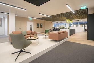 24 Chiswell St, Londres à louer Photo intérieure– Image 1 sur 2