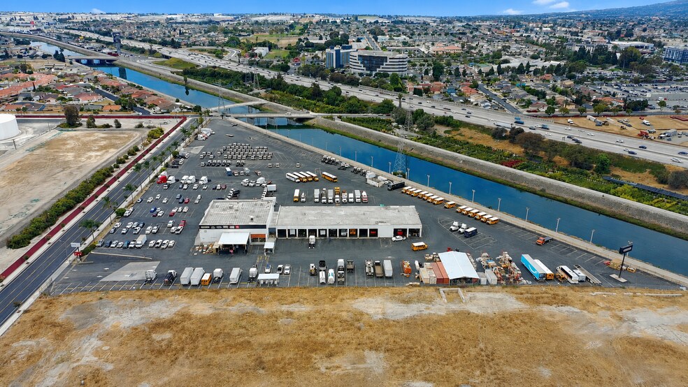 21107 Chico St, Carson, CA à louer - Photo de l’immeuble – Image 3 sur 14
