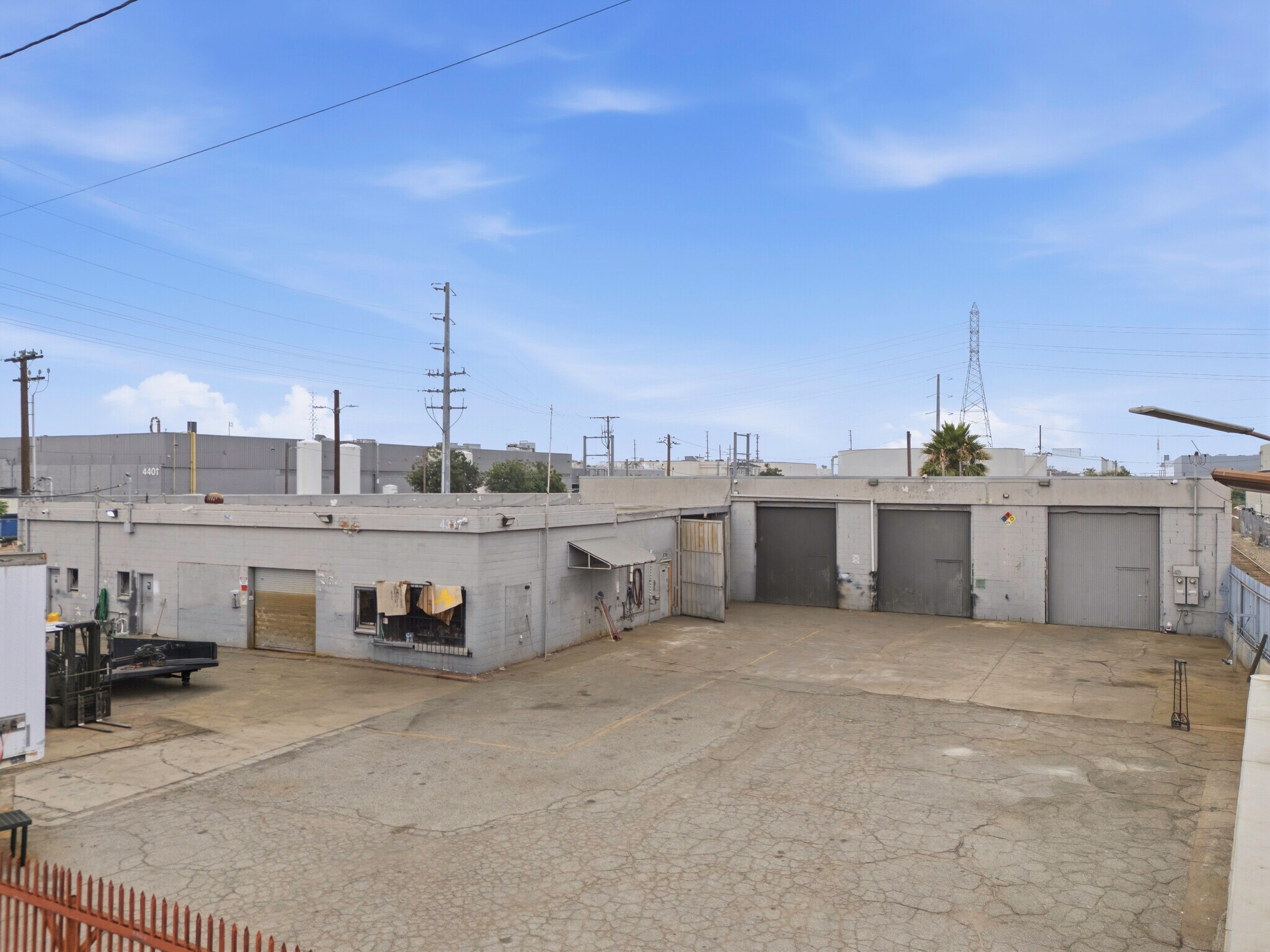 4337 Downey Rd, Los Angeles, CA à vendre Photo de l’immeuble– Image 1 sur 8