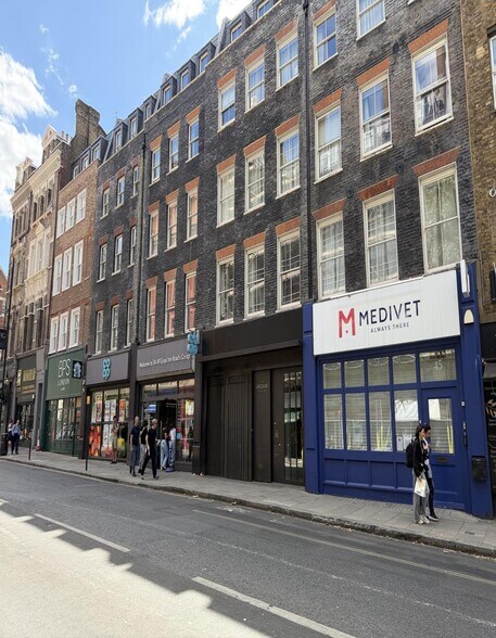 45 Grays Inn Rd, Londres à louer - Photo de l’immeuble – Image 2 sur 4