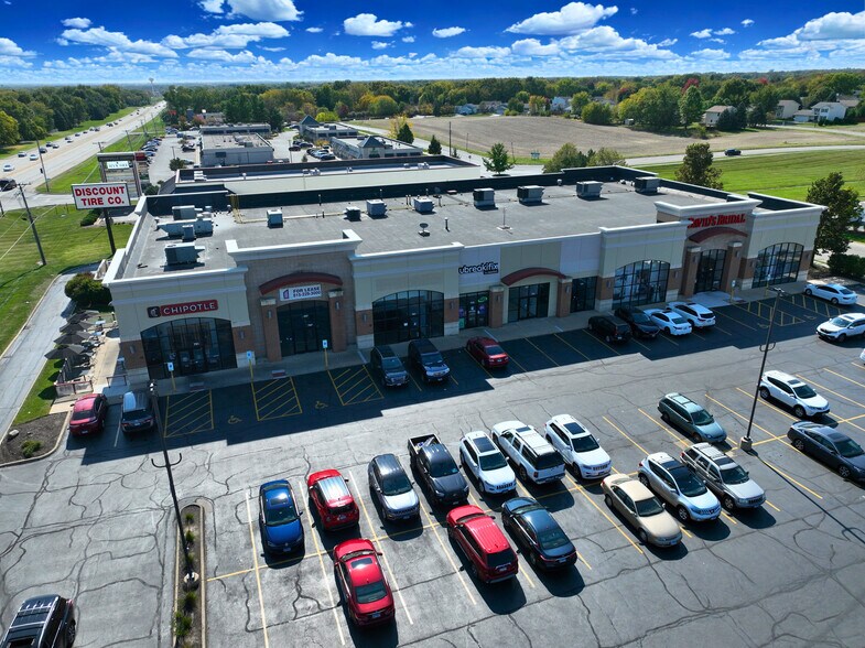 713-751 S Perryville Rd, Rockford, IL à louer - Photo de l’immeuble – Image 3 sur 9