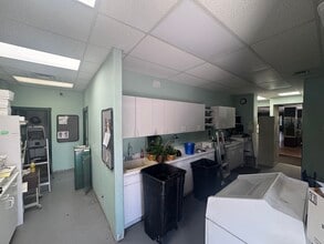 8686 S State St, Sandy, UT à louer Photo intérieure– Image 1 sur 22