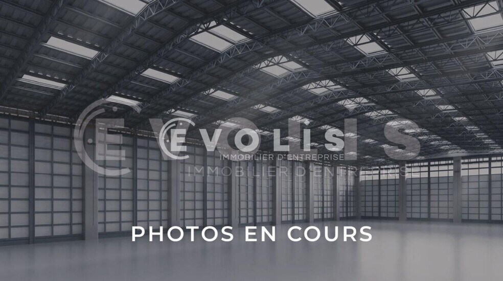 Local d’activités dans Lagny-sur-Marne à louer - Photo de l’immeuble – Image 2 sur 3