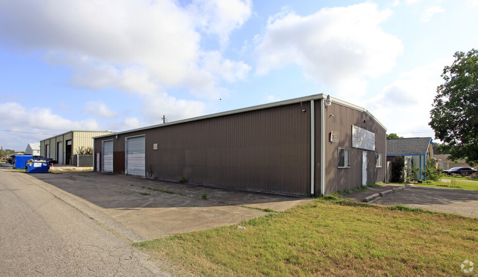 515 Minnesota Ave, South Houston, TX à louer - Photo principale – Image 1 sur 2