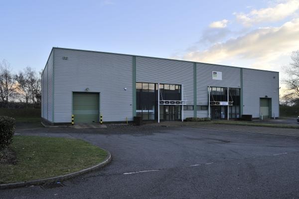 Third Ave, Deeside à louer - Photo de l’immeuble – Image 1 sur 1