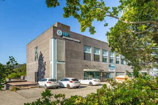 Plus de détails pour Local d’activités à vendre