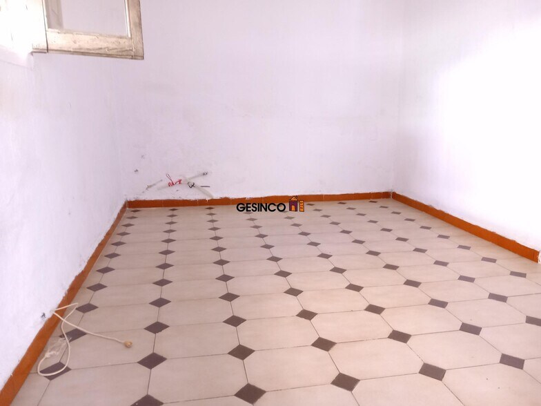 Local commercial dans València, Valencia à louer - Photo de l’immeuble – Image 3 sur 8
