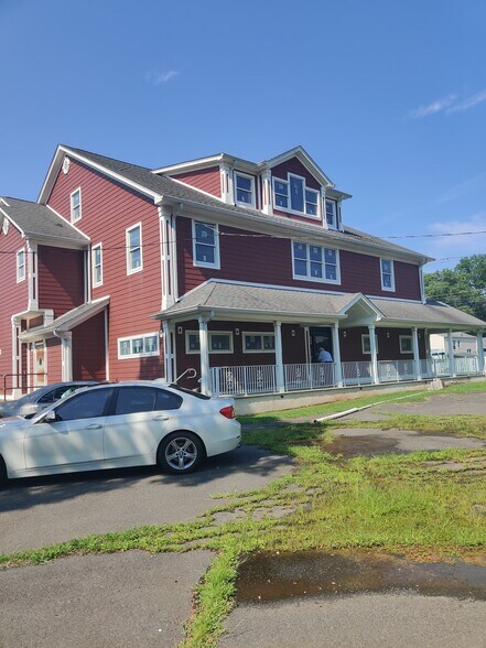 2223 Saint Georges Ave, Rahway, NJ à vendre - Photo de l’immeuble – Image 3 sur 7