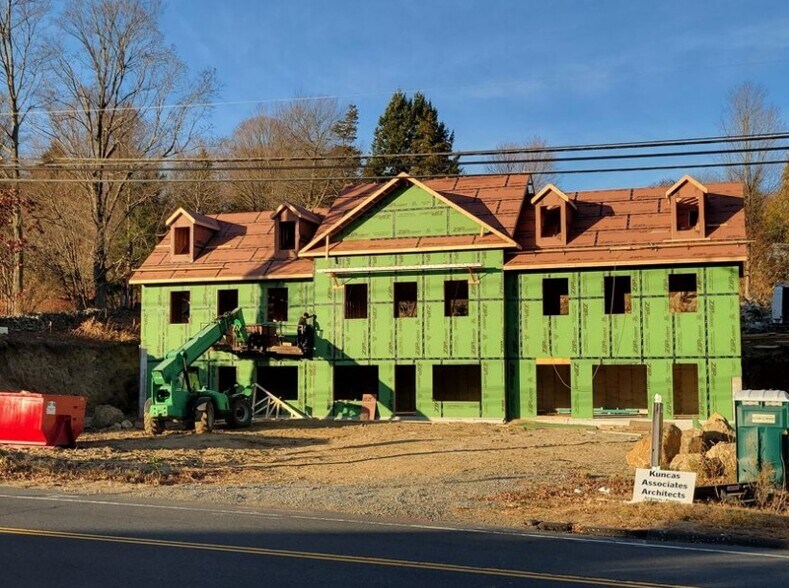 472 Middlebury Rd, Middlebury, CT à louer - Photo principale – Image 1 sur 6