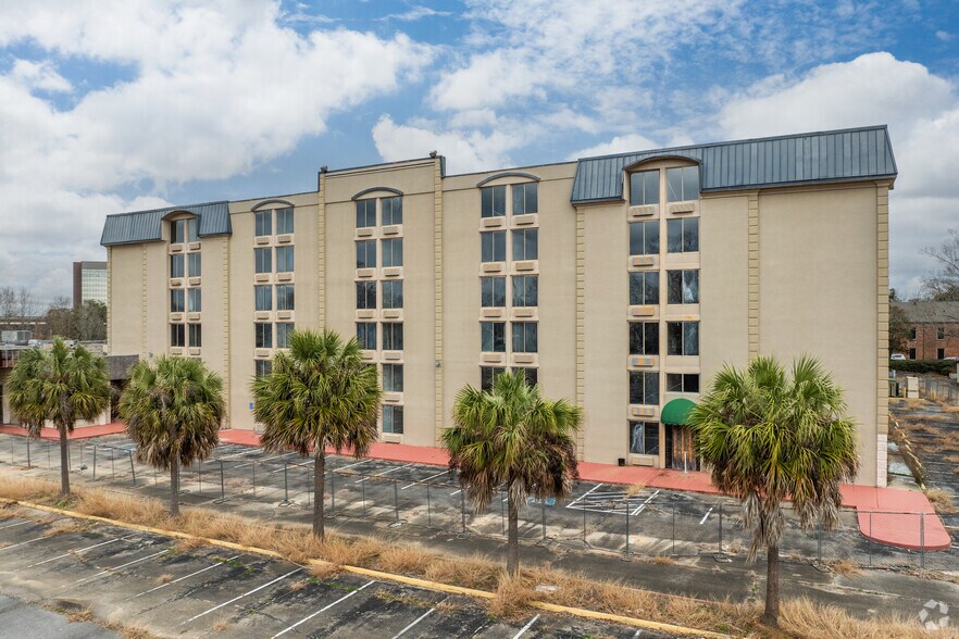 1801 W Pinhook Rd, Lafayette, LA à vendre - Photo principale – Image 1 sur 30