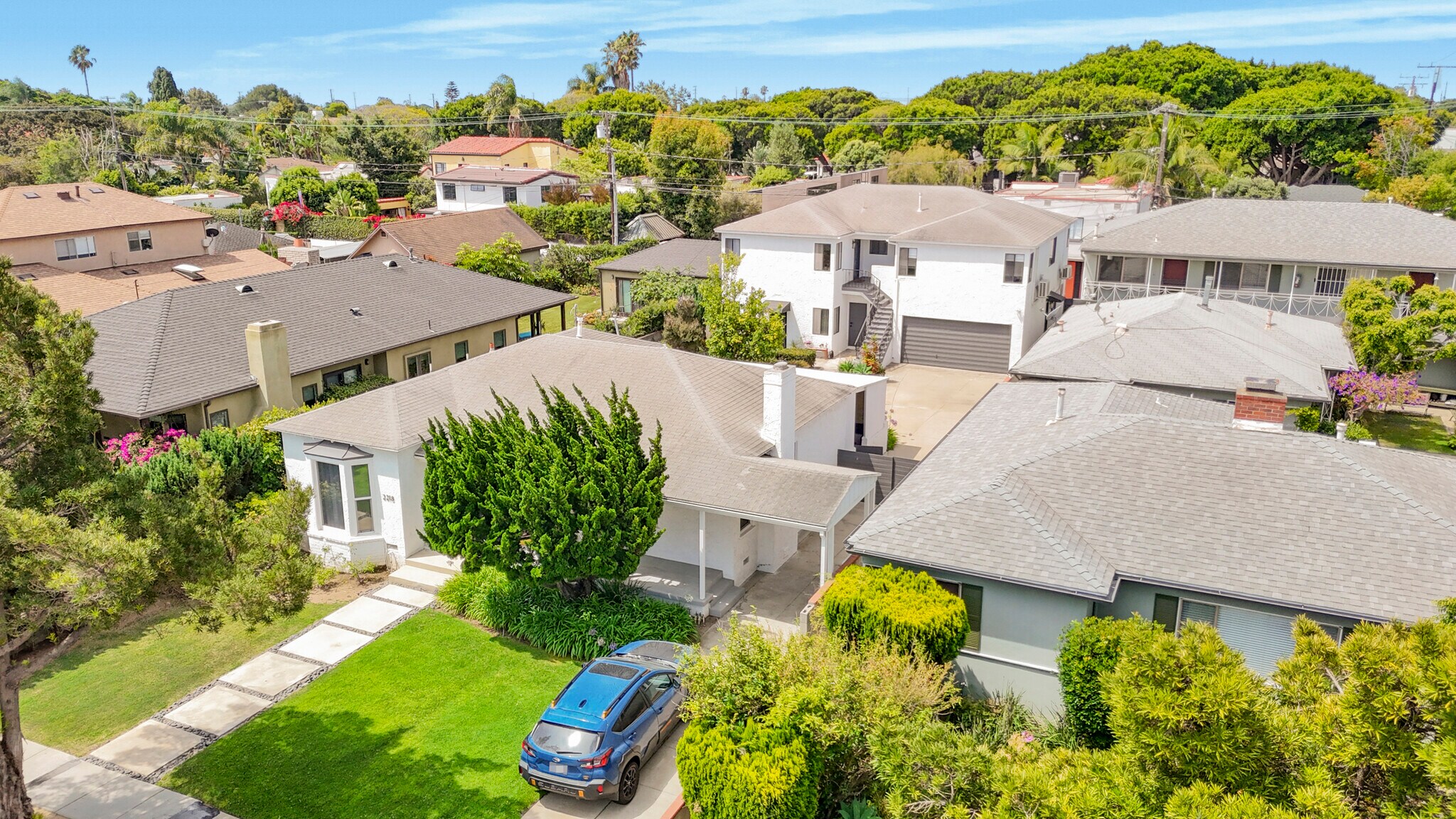 2218 24th St, Santa Monica, CA à vendre Photo de l’immeuble– Image 1 sur 76