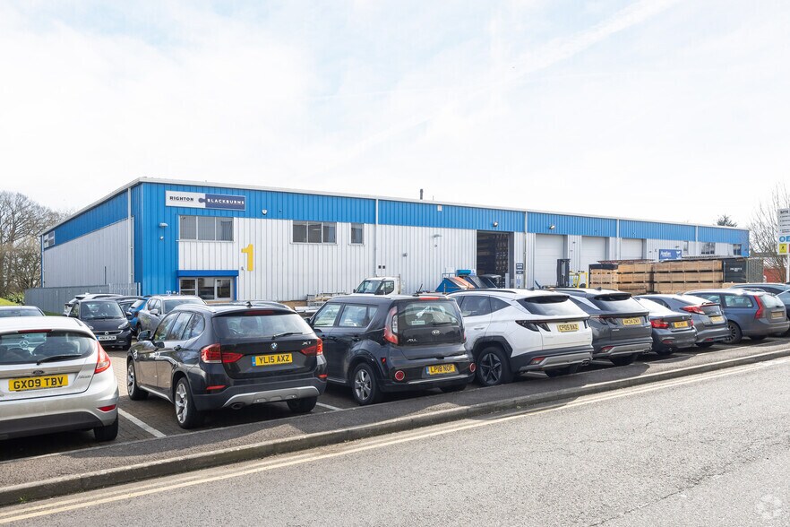 Stephenson Rd, Fareham à louer - Photo principale – Image 1 sur 3