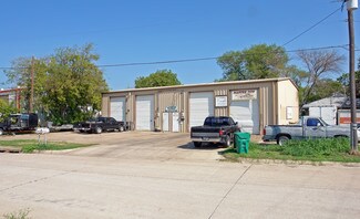 Plus de détails pour 305 N Grants Ln, Fort Worth, TX - Local commercial à vendre