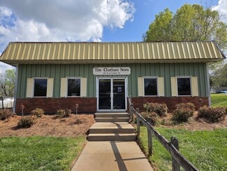 Plus de détails pour 303 W Raleigh St, Siler City, NC - Local d’activités à vendre