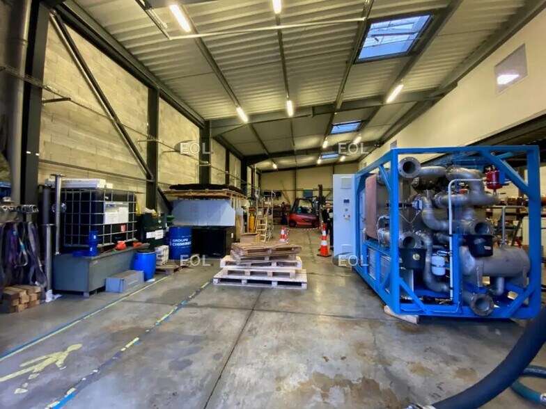 Local d’activités dans Marseille à louer - Photo de l’immeuble – Image 1 sur 13