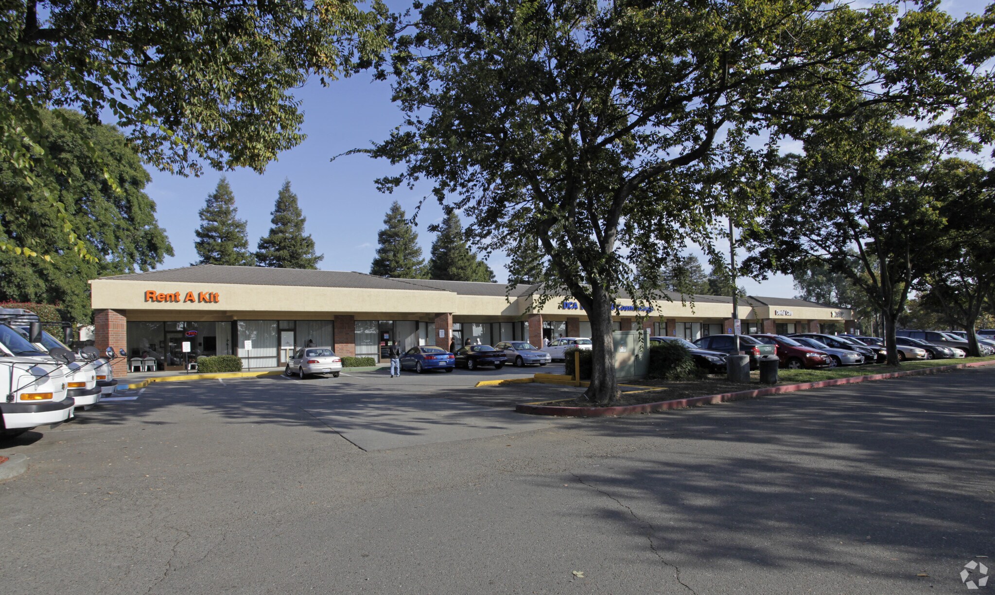 995 Oliver Rd, Fairfield, CA à louer Photo principale– Image 1 sur 8