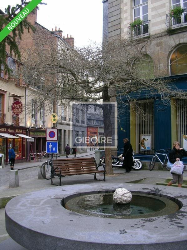 Local commercial dans Rennes à louer Photo de l’immeuble– Image 1 sur 2