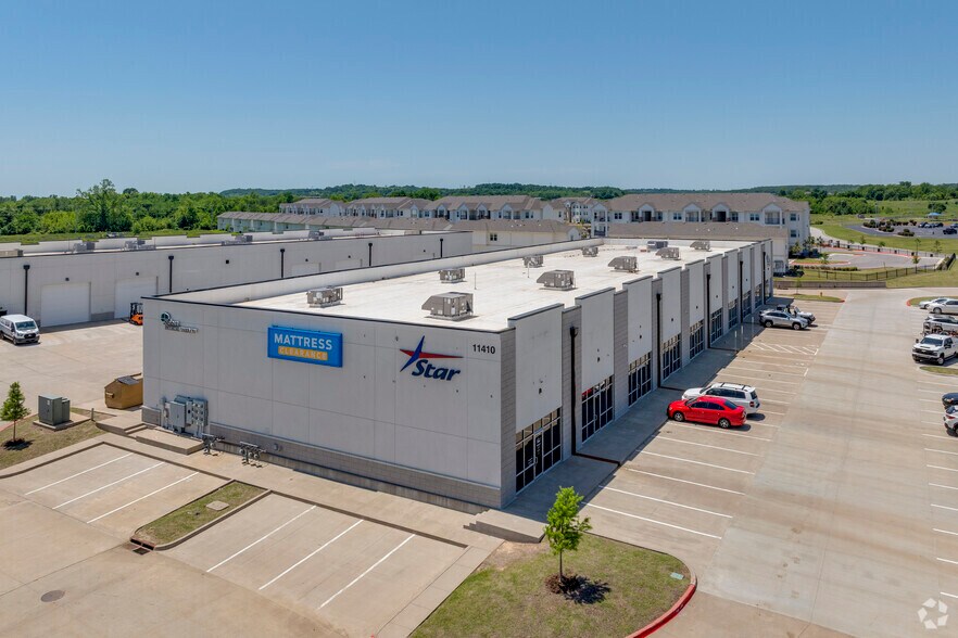 3412 W 114th St, Jenks, OK à louer - Photo de l’immeuble – Image 3 sur 6