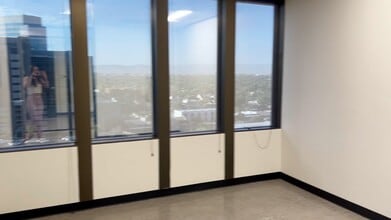 3030 N Central Ave, Phoenix, AZ à louer - Vidéo sur l’annonce professionnelle 