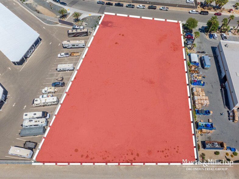 45875 Commerce St, Indio, CA à vendre - Photo de l’immeuble – Image 2 sur 8