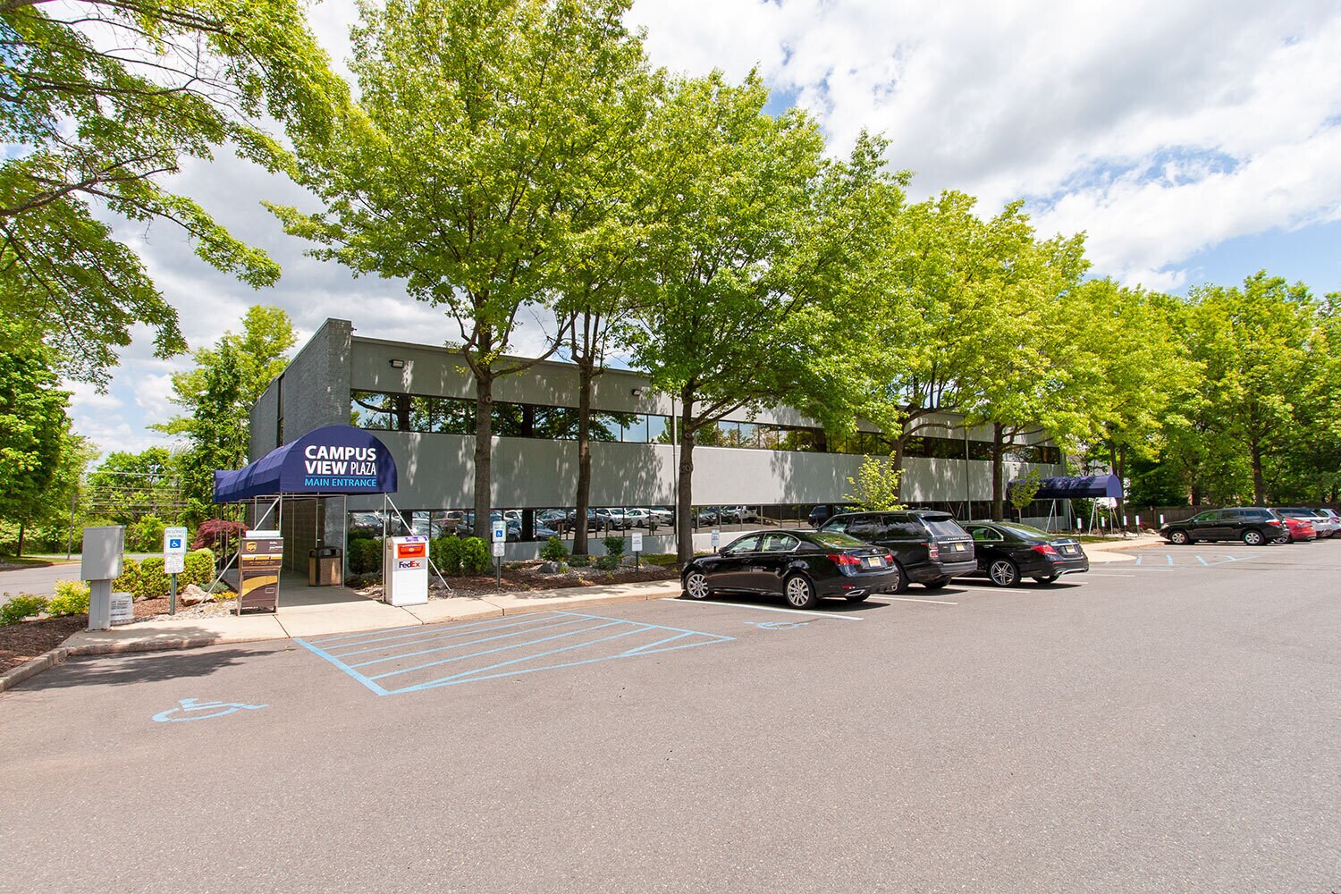 1250 State Route 28, Branchburg, NJ à louer Photo de l’immeuble– Image 1 sur 10