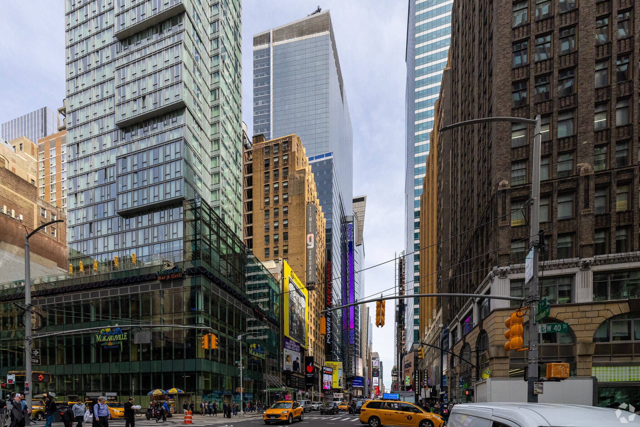 5 Times Sq, New York, NY à louer Photo de l’immeuble– Image 1 sur 7