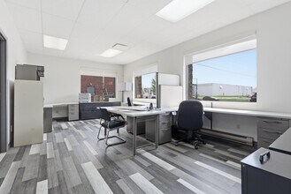 8905 Boul Henri-Bourassa O, Saint-Laurent, QC à vendre Photo intérieure– Image 2 sur 3