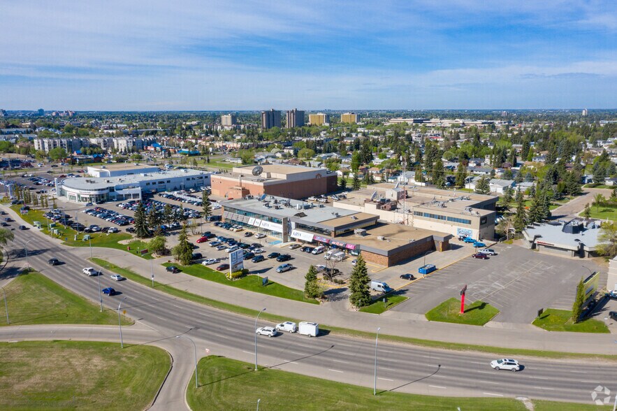 5308-5332 Calgary Trl, Edmonton, AB à louer - Aérien – Image 2 sur 4