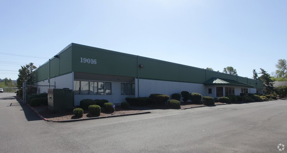 19016 72nd Ave S, Kent, WA à vendre - Photo principale – Image 1 sur 8