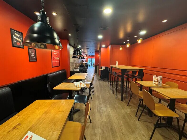 Local commercial dans Paris à louer - Photo de l’immeuble – Image 1 sur 7