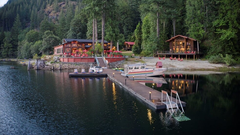 13168 Powell Lake, Powell River, BC à vendre - Photo principale – Image 1 sur 18