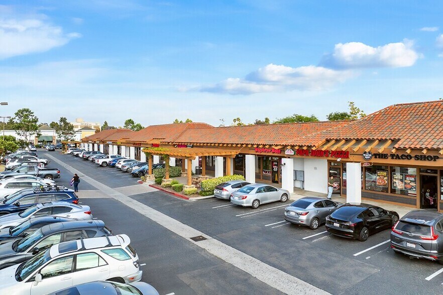 Ventura Village portefeuille de 3 biens à vendre sur LoopNet.fr - Photo de l’immeuble – Image 3 sur 6