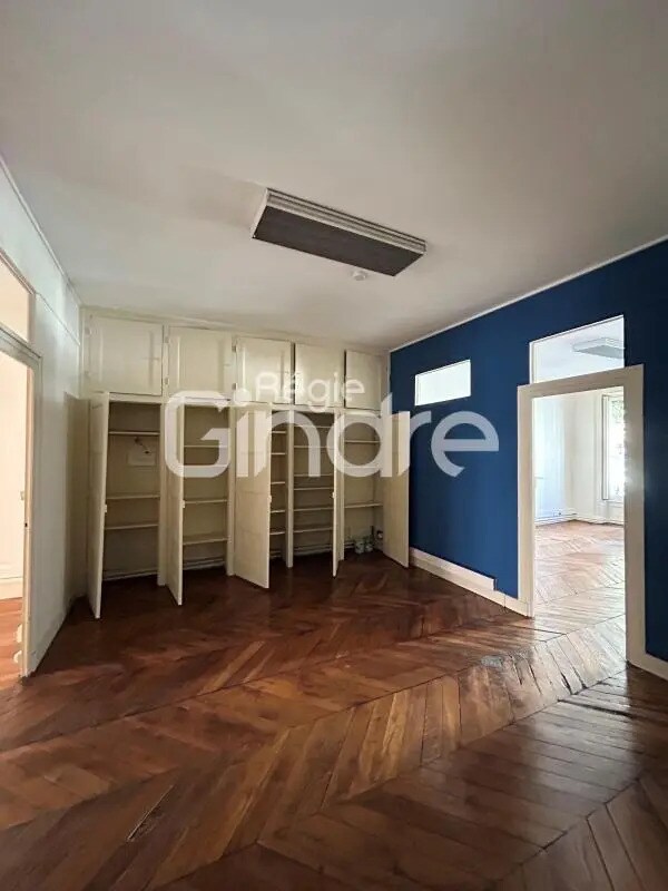 Bureau dans Lyon à louer Photo de l’immeuble– Image 1 sur 26