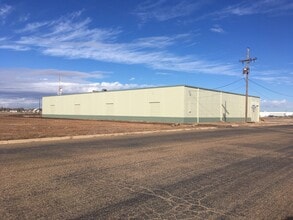 410 E 56th St, Lubbock, TX à louer Photo de l’immeuble– Image 1 sur 4