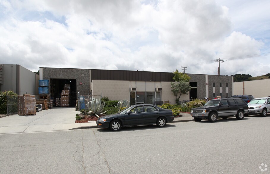 90 Mitchell Blvd, San Rafael, CA à louer - Photo de l’immeuble – Image 2 sur 2
