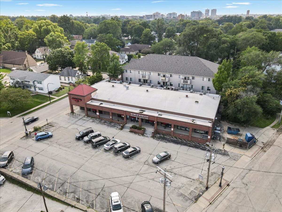 306 Springfield Ave, Urbana, IL à vendre Photo principale– Image 1 sur 40