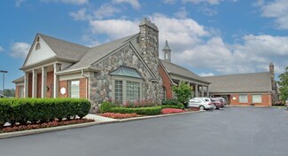 Plus de détails pour 650 E Big Beaver Rd, Troy, MI - Bureau à louer